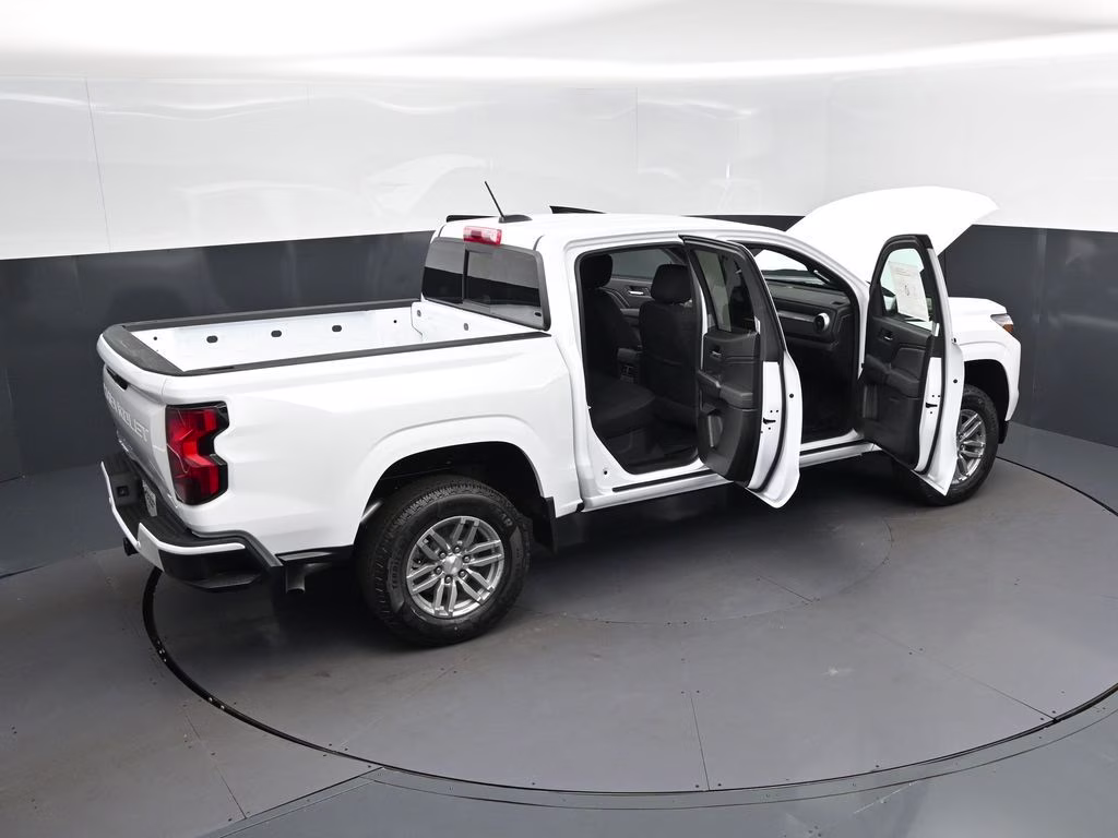 2026 Summit White Chevrolet Colorado LT RWD Truck