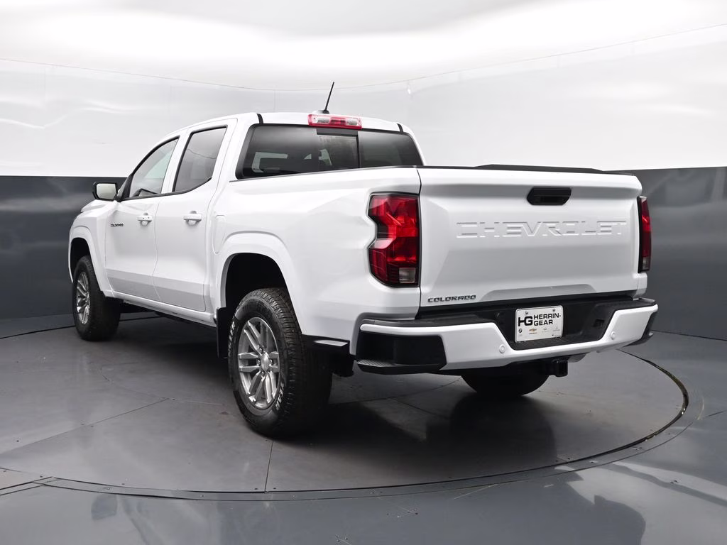 2026 Summit White Chevrolet Colorado LT RWD Truck