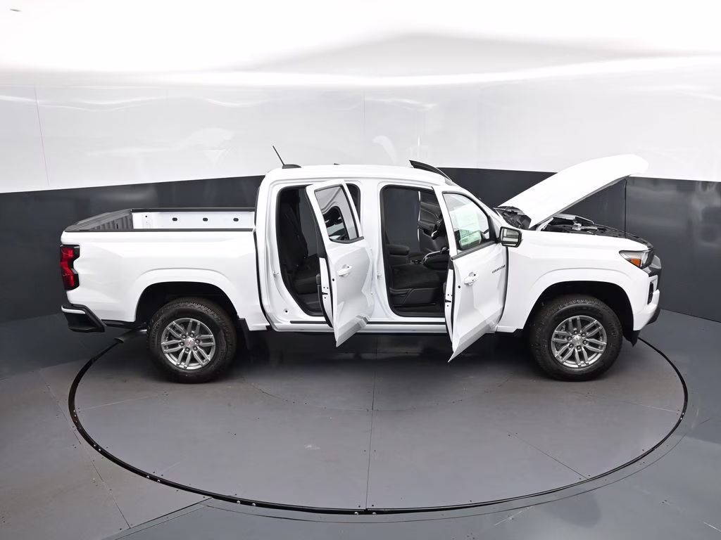 2026 Summit White Chevrolet Colorado LT RWD Truck