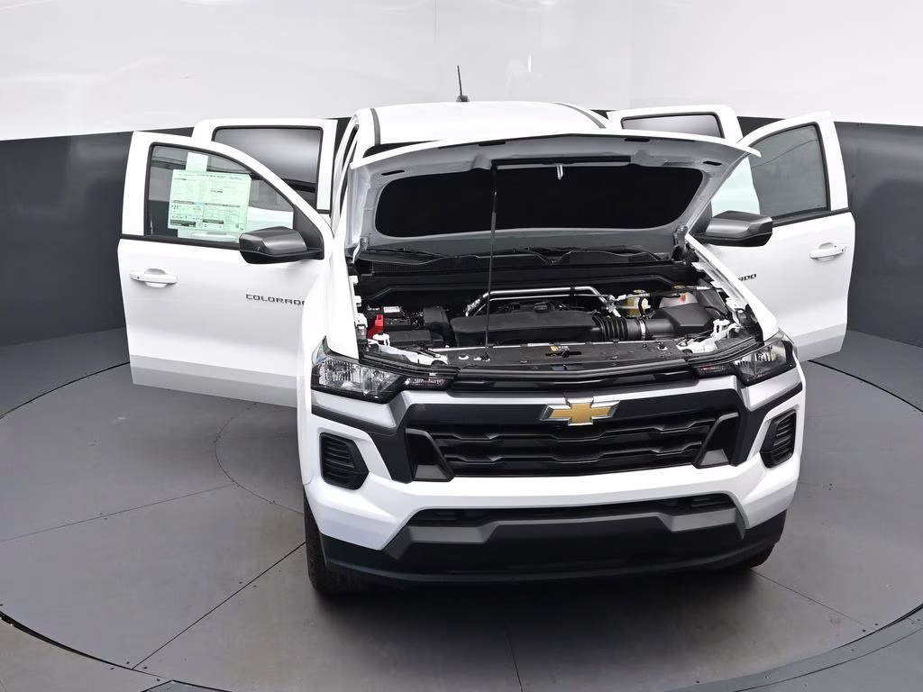 2026 Summit White Chevrolet Colorado LT RWD Truck