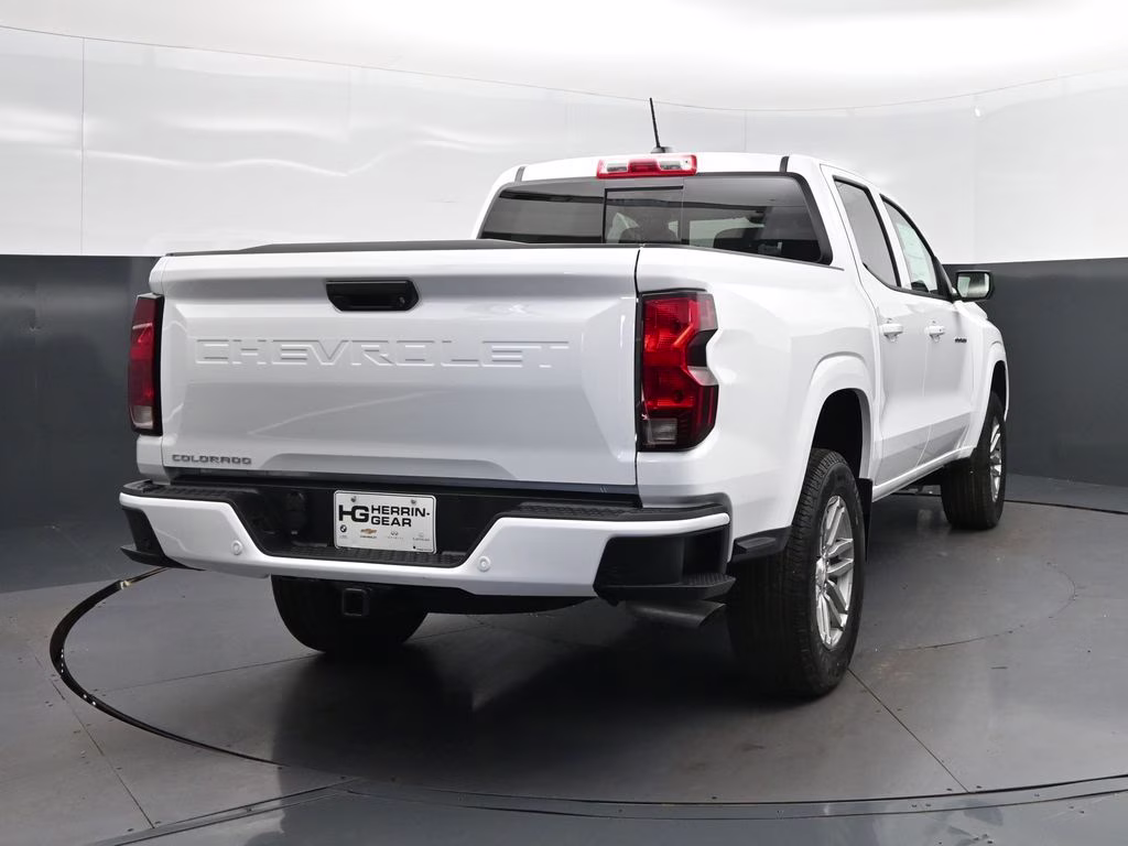 2026 Summit White Chevrolet Colorado LT RWD Truck