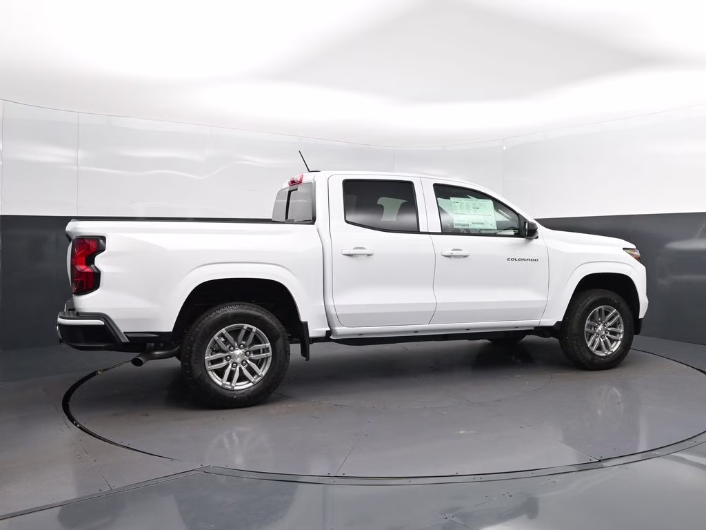 2026 Summit White Chevrolet Colorado LT RWD Truck