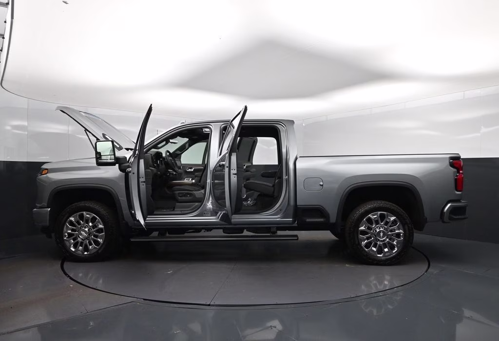 2026 Sterling Chevrolet Silverado 2500HD High Country 4X4 Truck