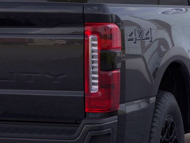 2026 Black Metallic Ford Super Duty F-250 SRW Lariat 4X4 Truck