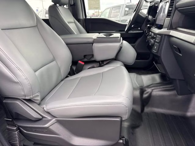 2026 Oxford White Ford F-150 XL 4X4 Truck