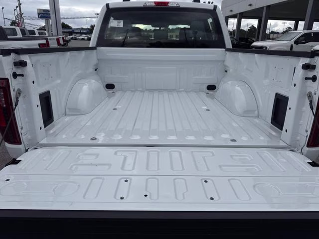 2026 Oxford White Ford F-150 XL 4X4 Truck