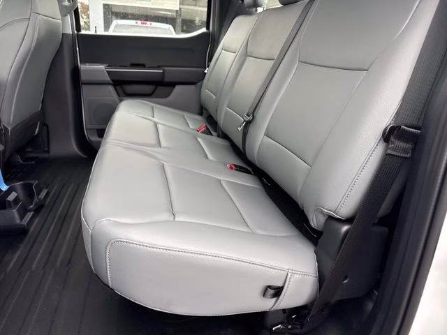 2026 Oxford White Ford F-150 XL 4X4 Truck