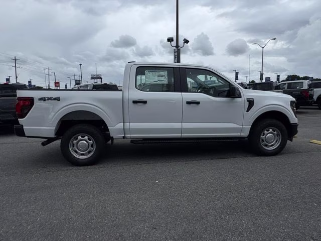 2026 Oxford White Ford F-150 XL 4X4 Truck
