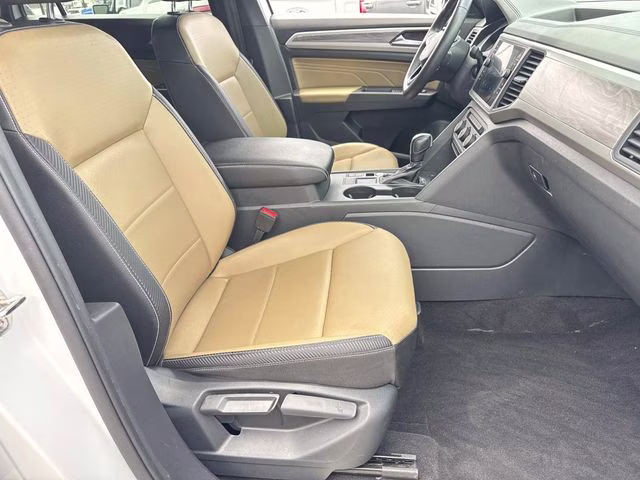2021 White Volkswagen Atlas Cross Sport 2.0T SE w/Technology FWD SUV
