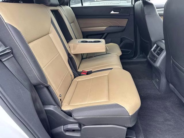 2021 White Volkswagen Atlas Cross Sport 2.0T SE w/Technology FWD SUV