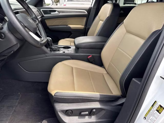 2021 White Volkswagen Atlas Cross Sport 2.0T SE w/Technology FWD SUV