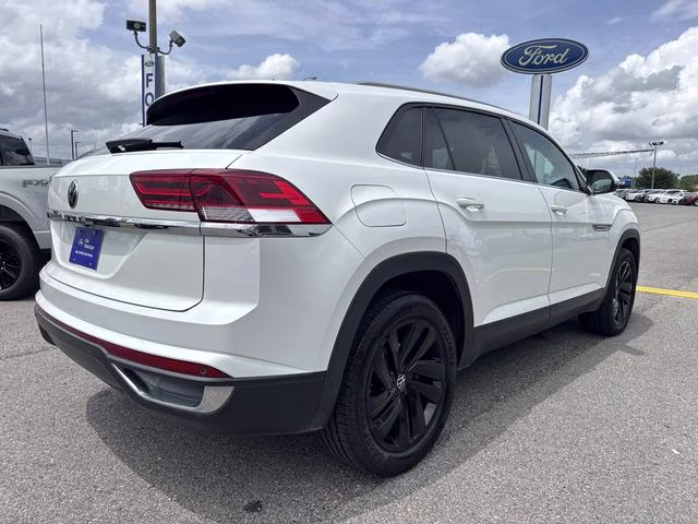 2021 White Volkswagen Atlas Cross Sport 2.0T SE w/Technology FWD SUV