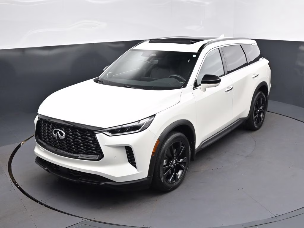 2025 Majestic White INFINITI QX60 LUXE AWD SUV
