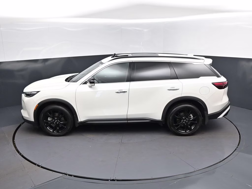 2025 Majestic White INFINITI QX60 LUXE AWD SUV