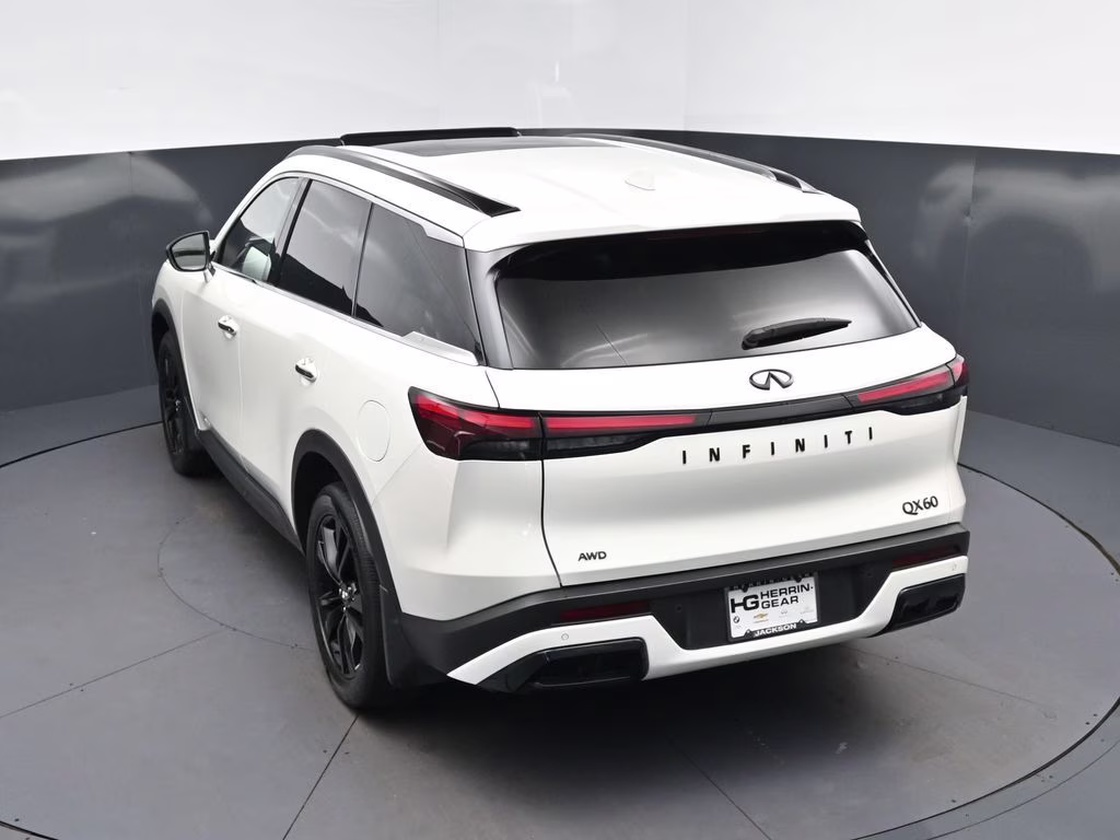 2025 Majestic White INFINITI QX60 LUXE AWD SUV