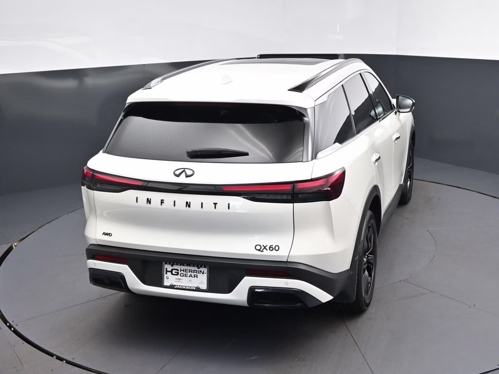 2025 Majestic White INFINITI QX60 LUXE AWD SUV