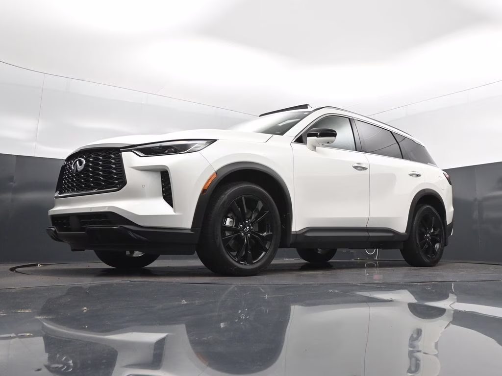 2025 Majestic White INFINITI QX60 LUXE AWD SUV