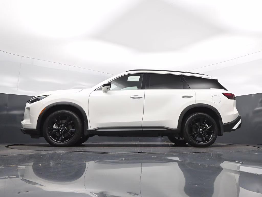 2025 Majestic White INFINITI QX60 LUXE AWD SUV