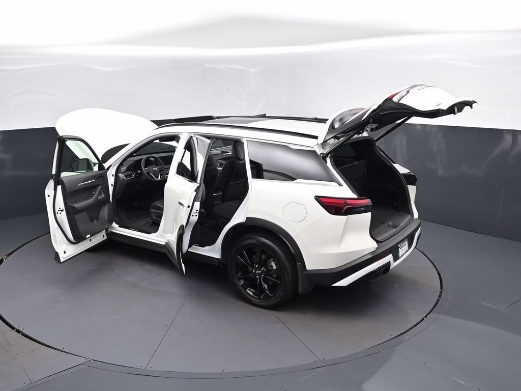 2025 Majestic White INFINITI QX60 LUXE AWD SUV