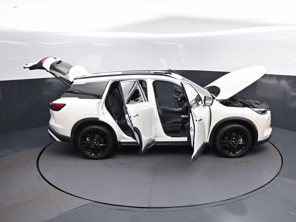 2025 Majestic White INFINITI QX60 LUXE AWD SUV