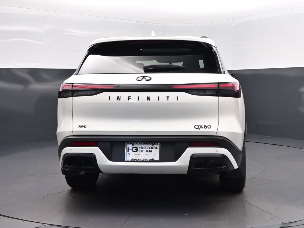 2025 Majestic White INFINITI QX60 LUXE AWD SUV