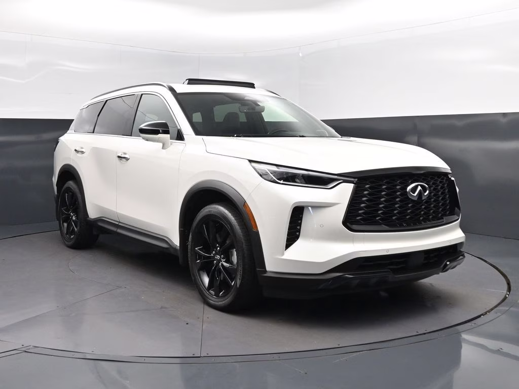 2025 Majestic White INFINITI QX60 LUXE AWD SUV