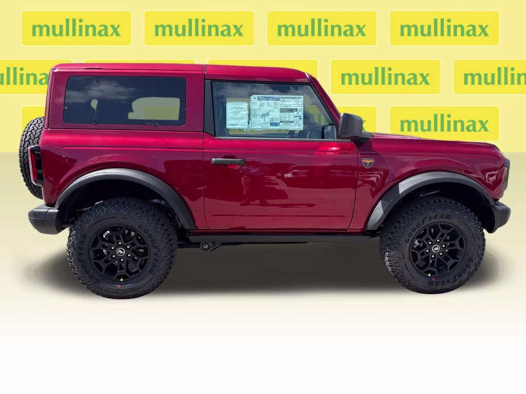 2026 Ruby Red Met Tinted CC Ford Bronco Badlands 4X4 SUV