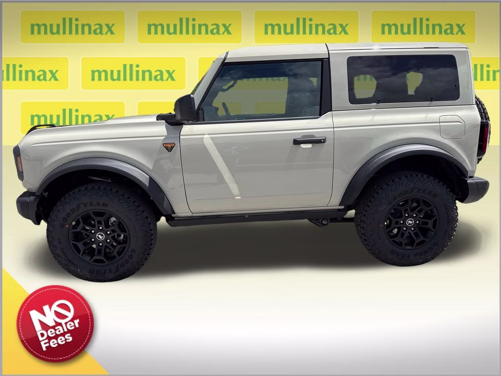 2026 Desert Sand Ford Bronco Badlands 4X4 SUV