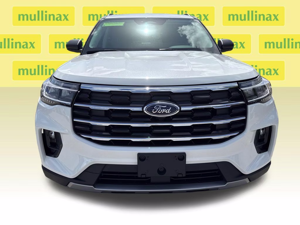 2026 Star White Metallic TC Ford Explorer Active RWD SUV