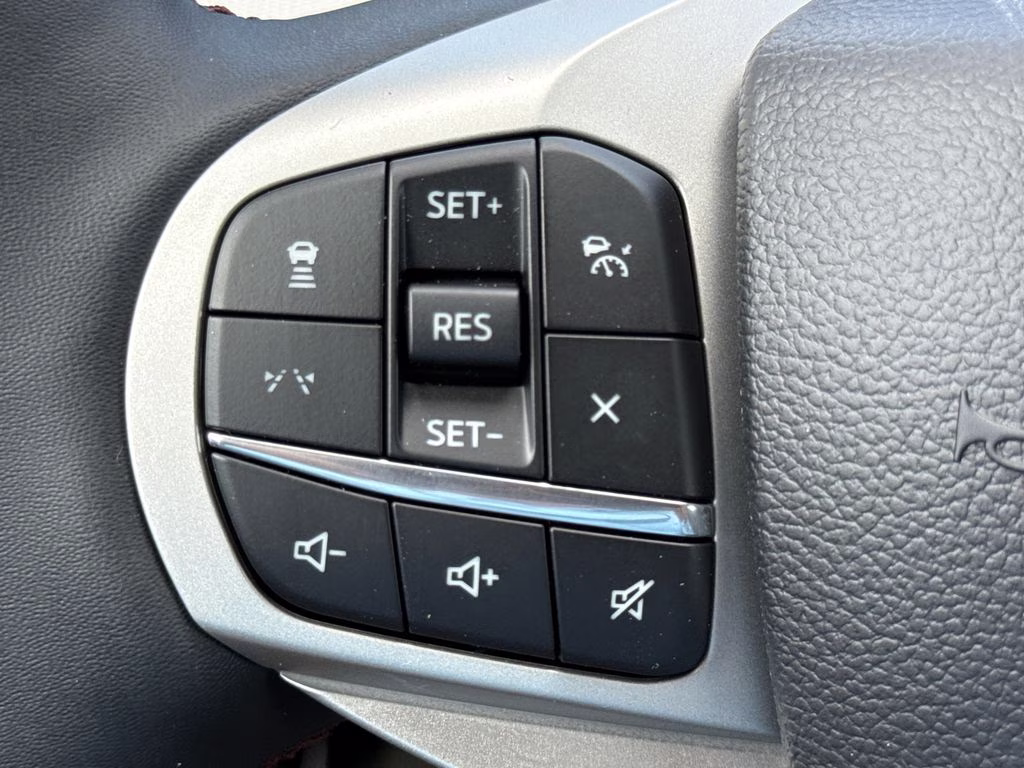 2026 Star White Metallic TC Ford Explorer Active RWD SUV