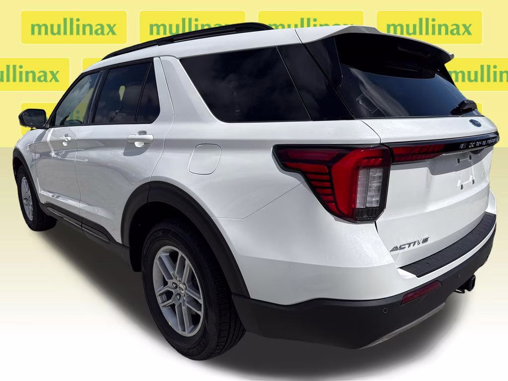 2026 Star White Metallic TC Ford Explorer Active RWD SUV