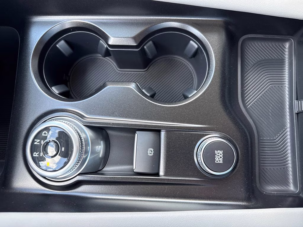 2026 Space White Metallic Ford Explorer Active RWD SUV