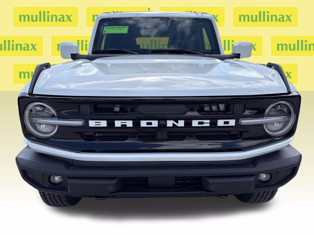 2026 Oxford White Ford Bronco Outer Banks 4X4 SUV