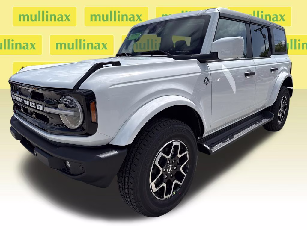 2026 Oxford White Ford Bronco Outer Banks 4X4 SUV