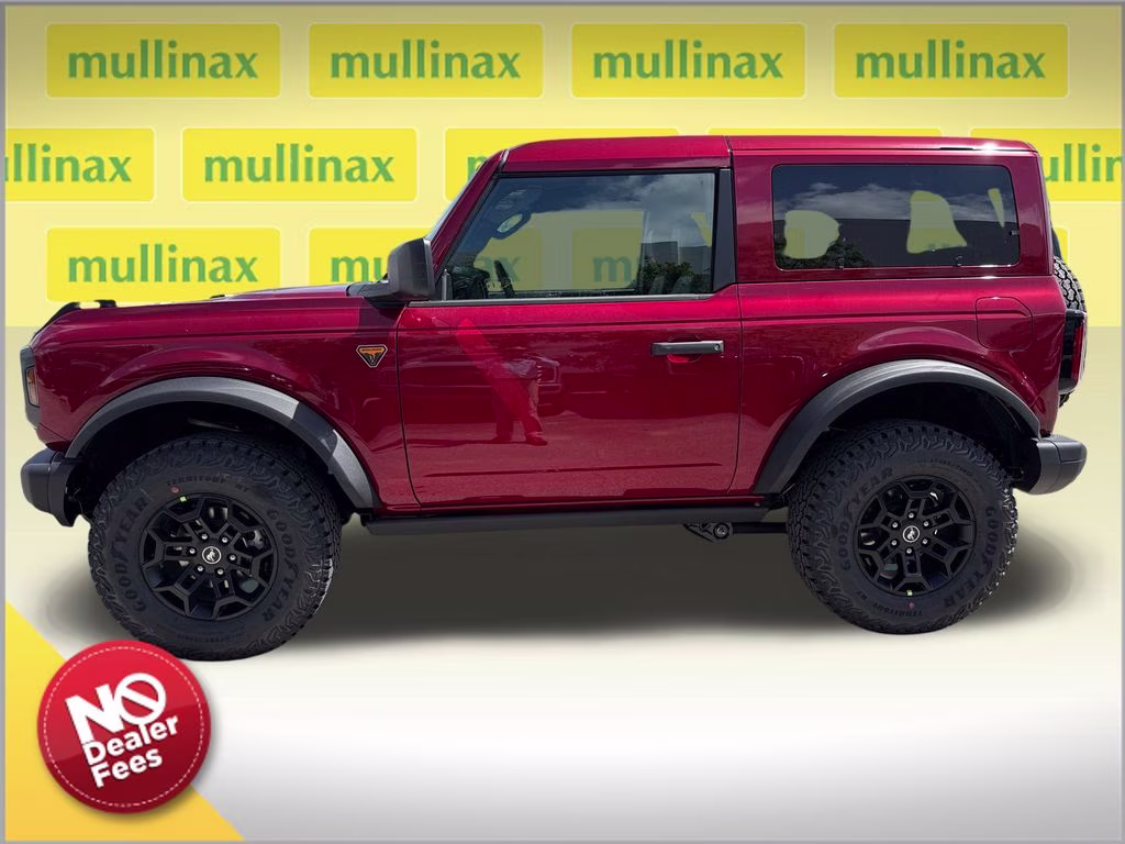 2026 Ruby Red Met Tinted CC Ford Bronco Badlands 4X4 SUV