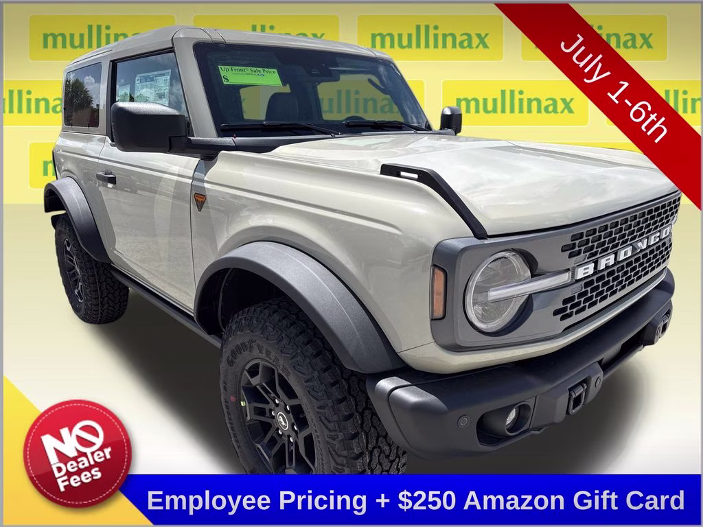 2026 Desert Sand Ford Bronco Badlands 4X4 SUV