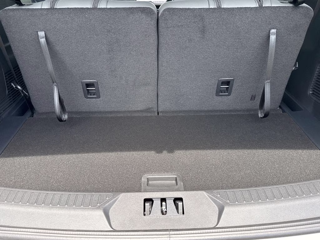 2026 Star White Metallic TC Ford Explorer Active RWD SUV