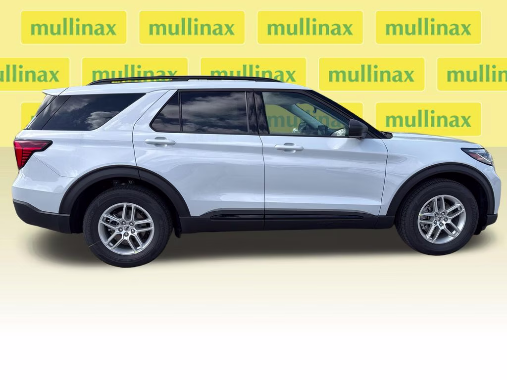 2026 Space White Metallic Ford Explorer Active RWD SUV