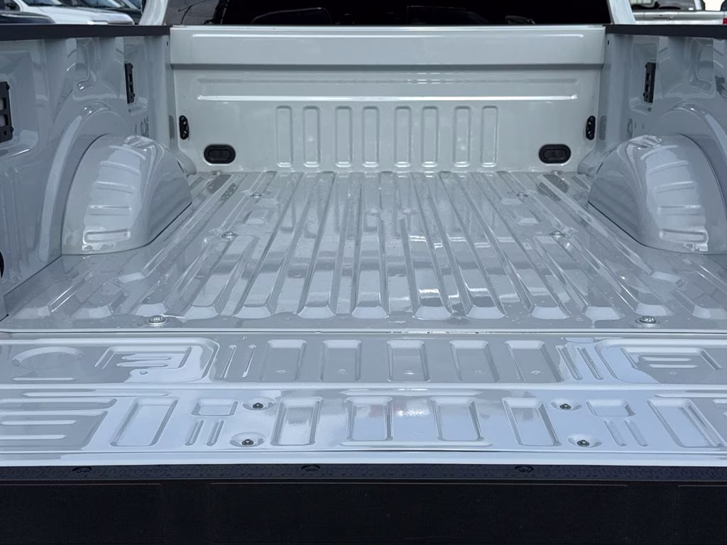 2026 Avalanche Ford Super Duty F-250 SRW Lariat 4X4 Truck
