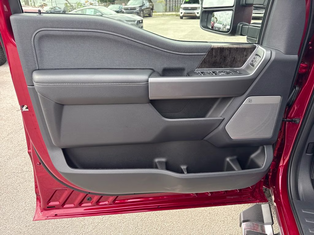2026 Ruby Red Met Tinted CC Ford Super Duty F-250 SRW Lariat 4X4 Truck