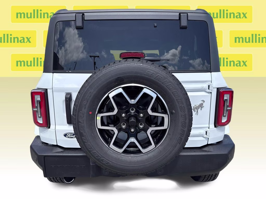 2026 Oxford White Ford Bronco Outer Banks 4X4 SUV