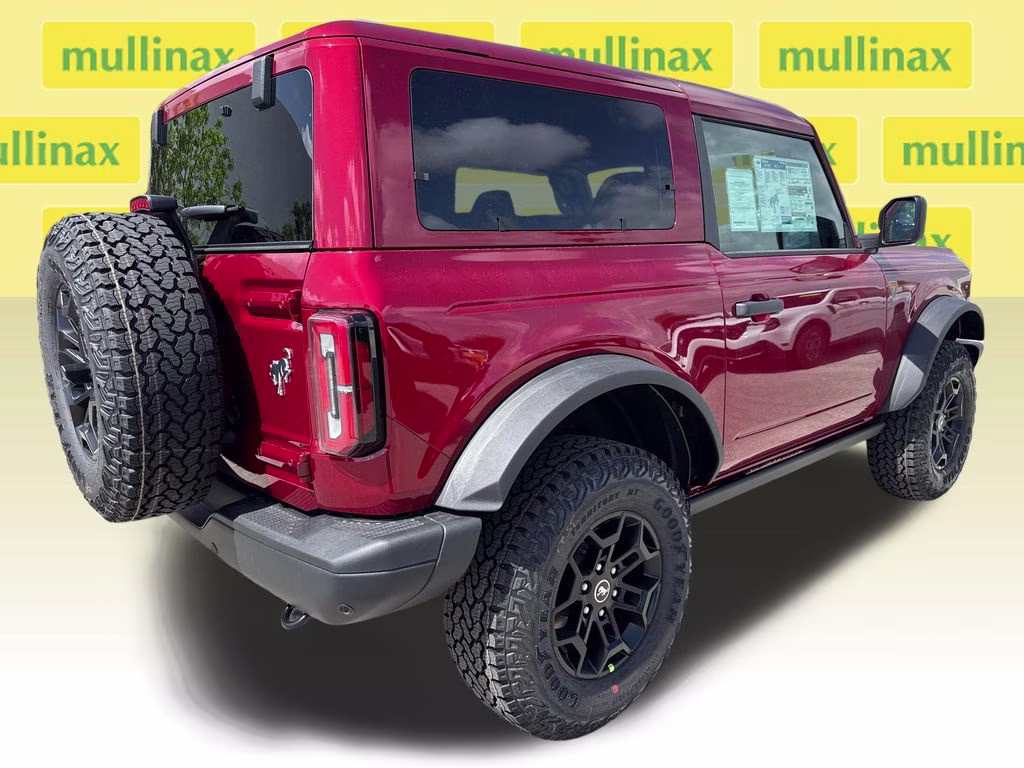 2026 Ruby Red Met Tinted CC Ford Bronco Badlands 4X4 SUV