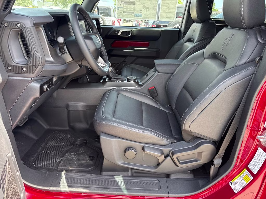 2026 Ruby Red Met Tinted CC Ford Bronco Badlands 4X4 SUV