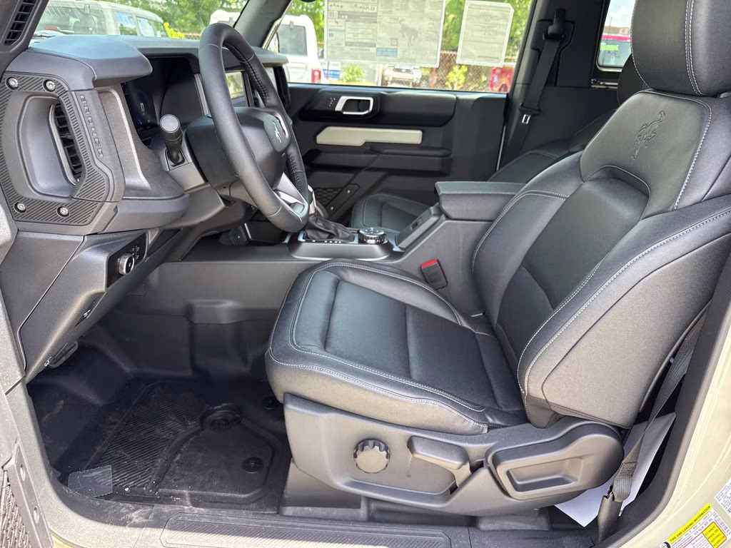 2026 Desert Sand Ford Bronco Badlands 4X4 SUV