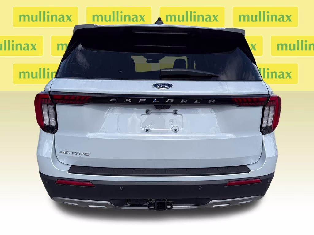 2026 Space White Metallic Ford Explorer Active RWD SUV