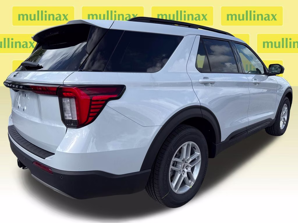 2026 Space White Metallic Ford Explorer Active RWD SUV