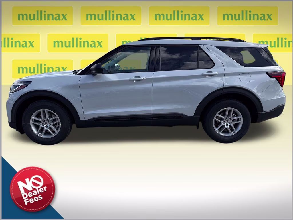 2026 Space White Metallic Ford Explorer Active RWD SUV