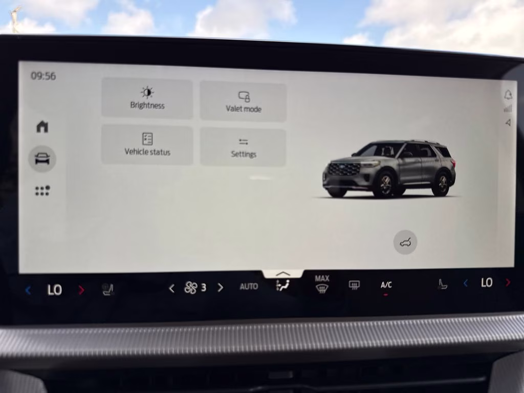 2026 Space White Metallic Ford Explorer Active RWD SUV