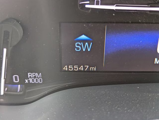 2014 Radiant Silver Metallic Cadillac SRX Luxury AWD SUV