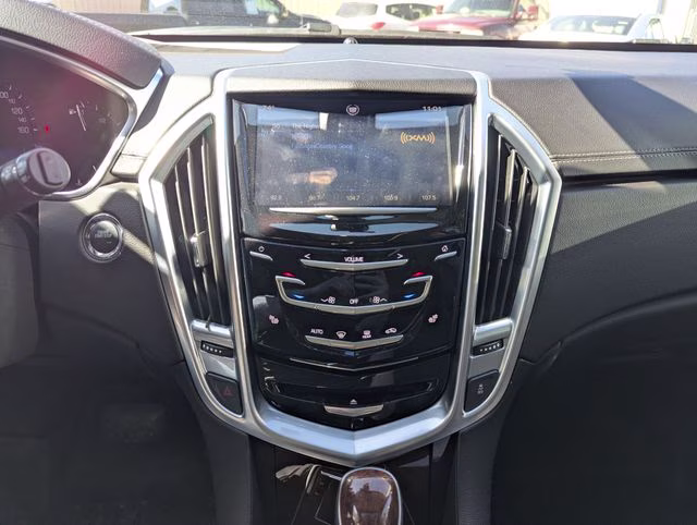 2014 Radiant Silver Metallic Cadillac SRX Luxury AWD SUV